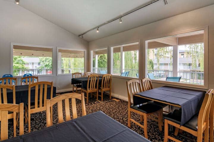 Breakfast area